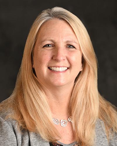 Headshot of Cheri Combs